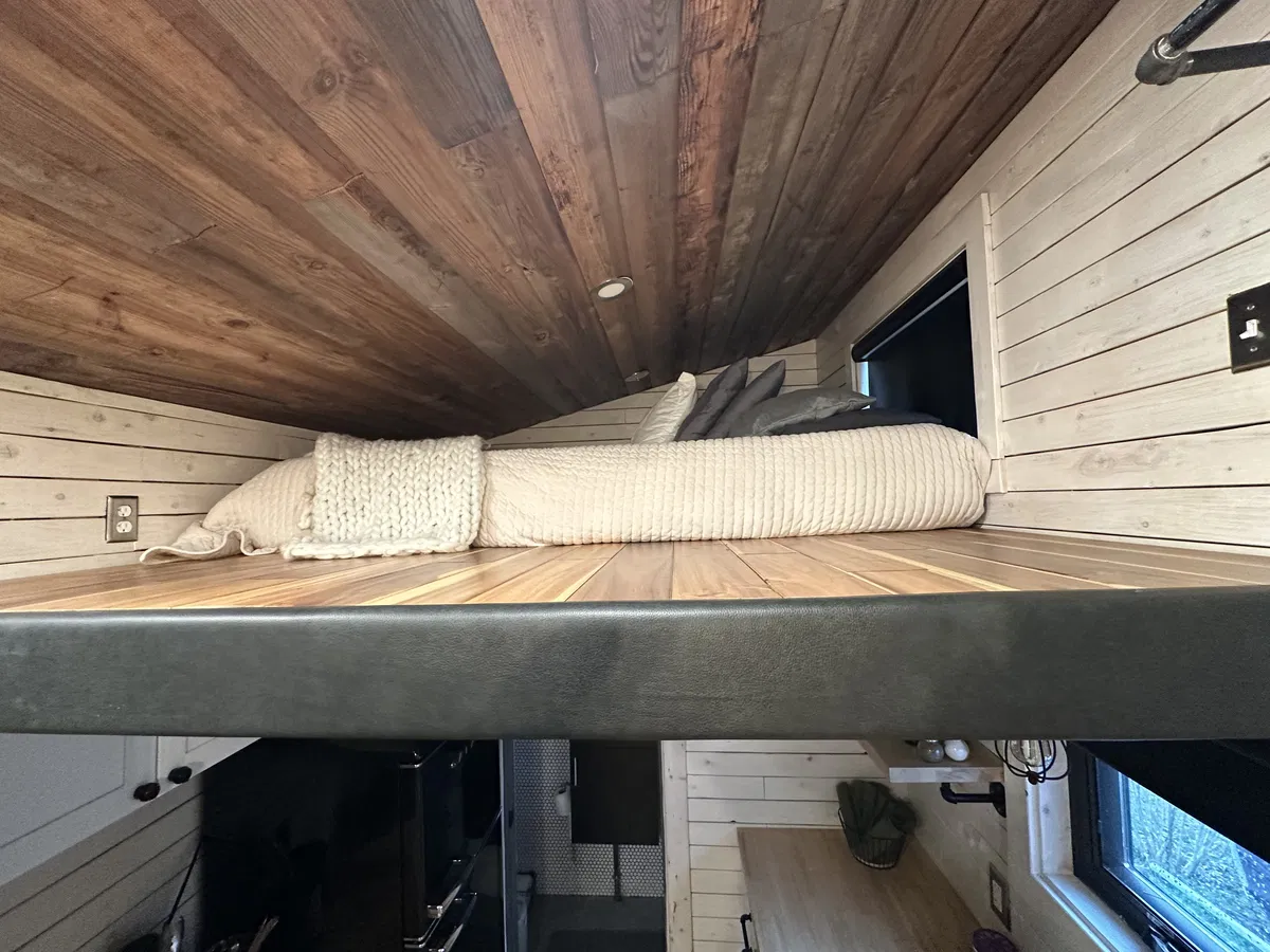 Charming 20ft Custom Tiny Home on Wheels - - Image 5