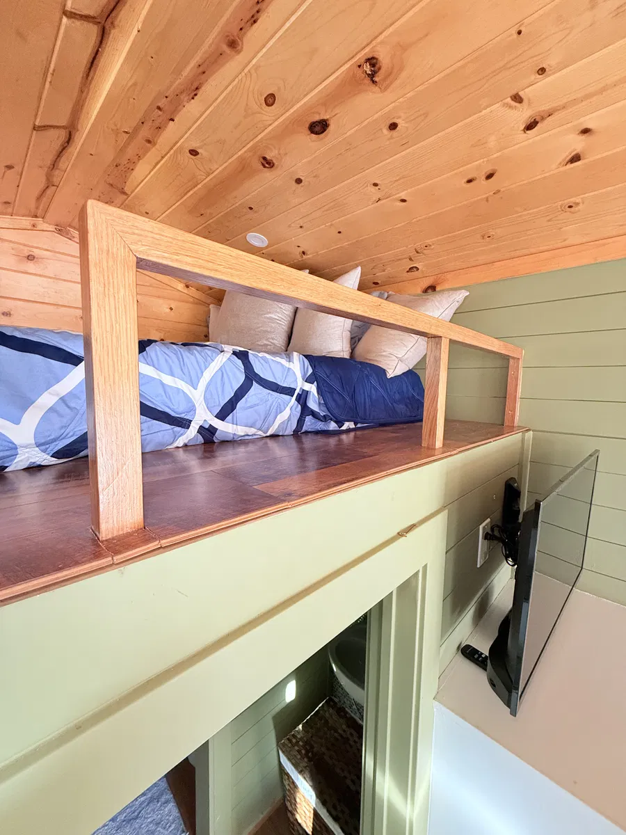 2024 Custom-Built Tiny Home – Off-Grid Capable - Image 7