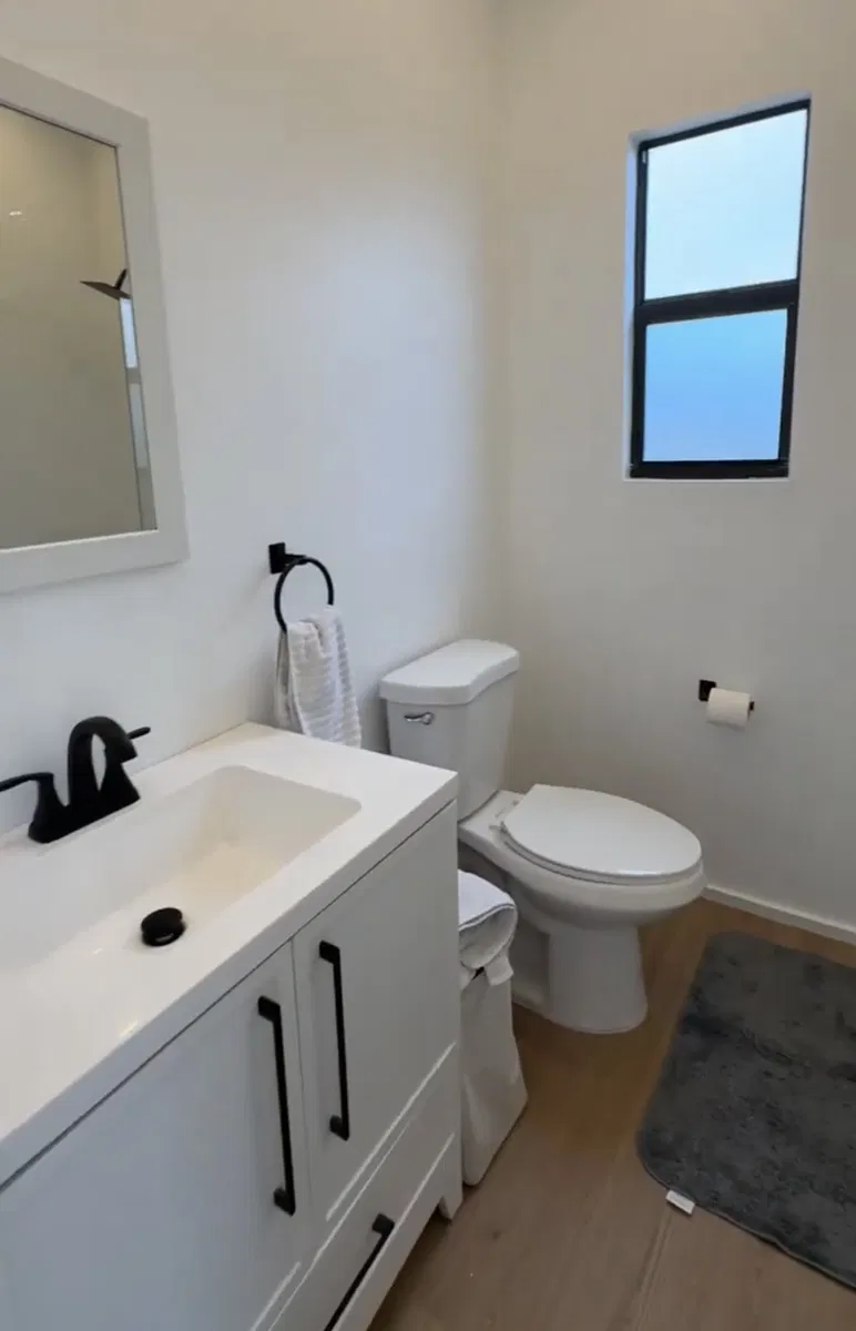 Spacious Modern Tiny Home For Sale in Rock - Image 5