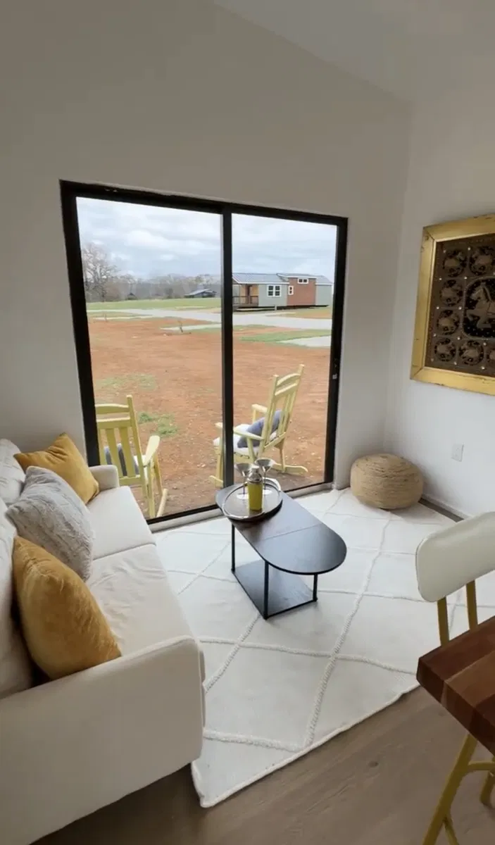 Spacious Modern Tiny Home For Sale in Rock - Image 7