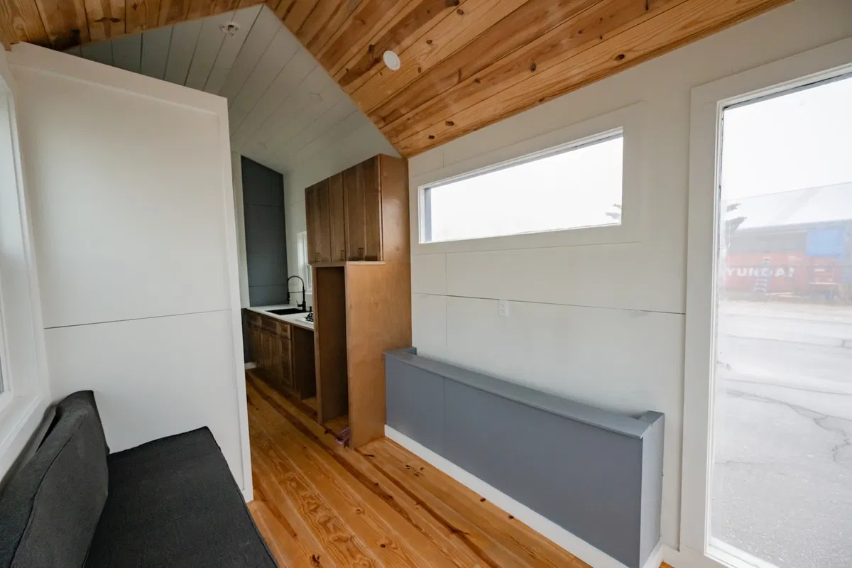 SPRING SPECIAL! 25 x 8 NEW Tiny Ready to Roll! - Image 3