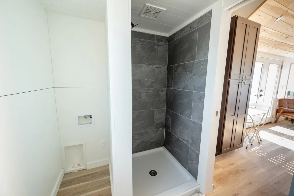 28' Brand New Certified - Ready for Delivery! - Image 2